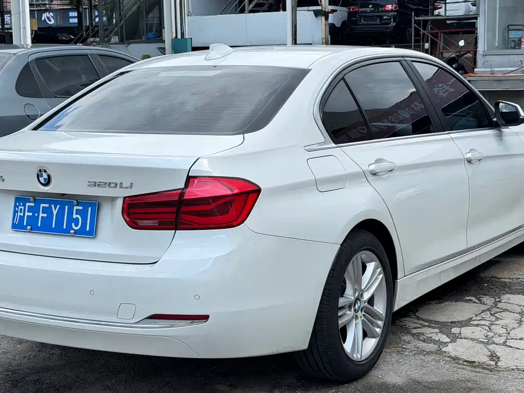 BMW 3 Series 2016