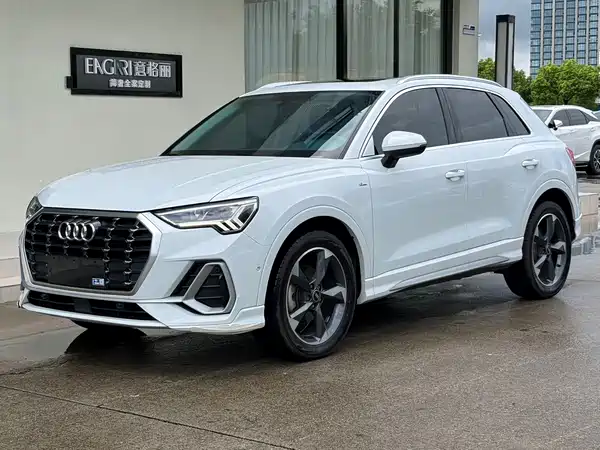 Audi Q3 2022