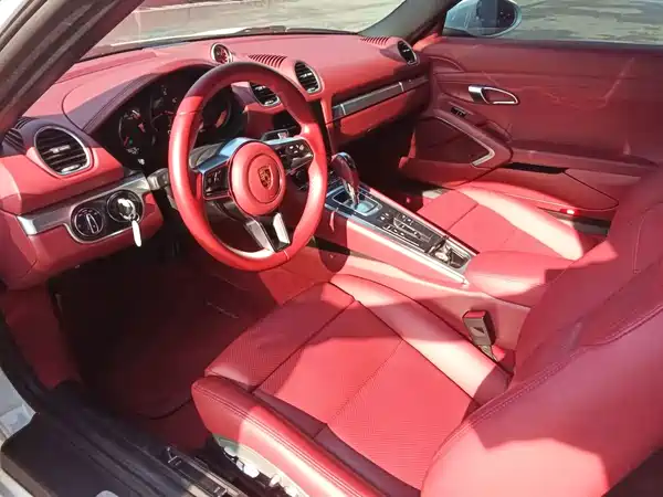 Porsche 718 2016