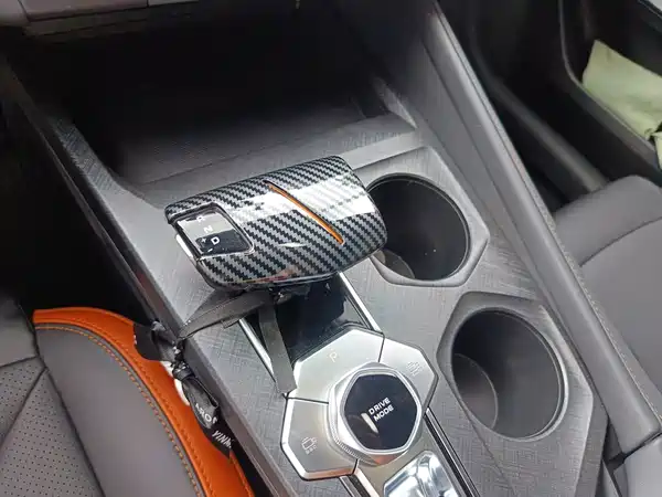 Changan UNI-V 2024