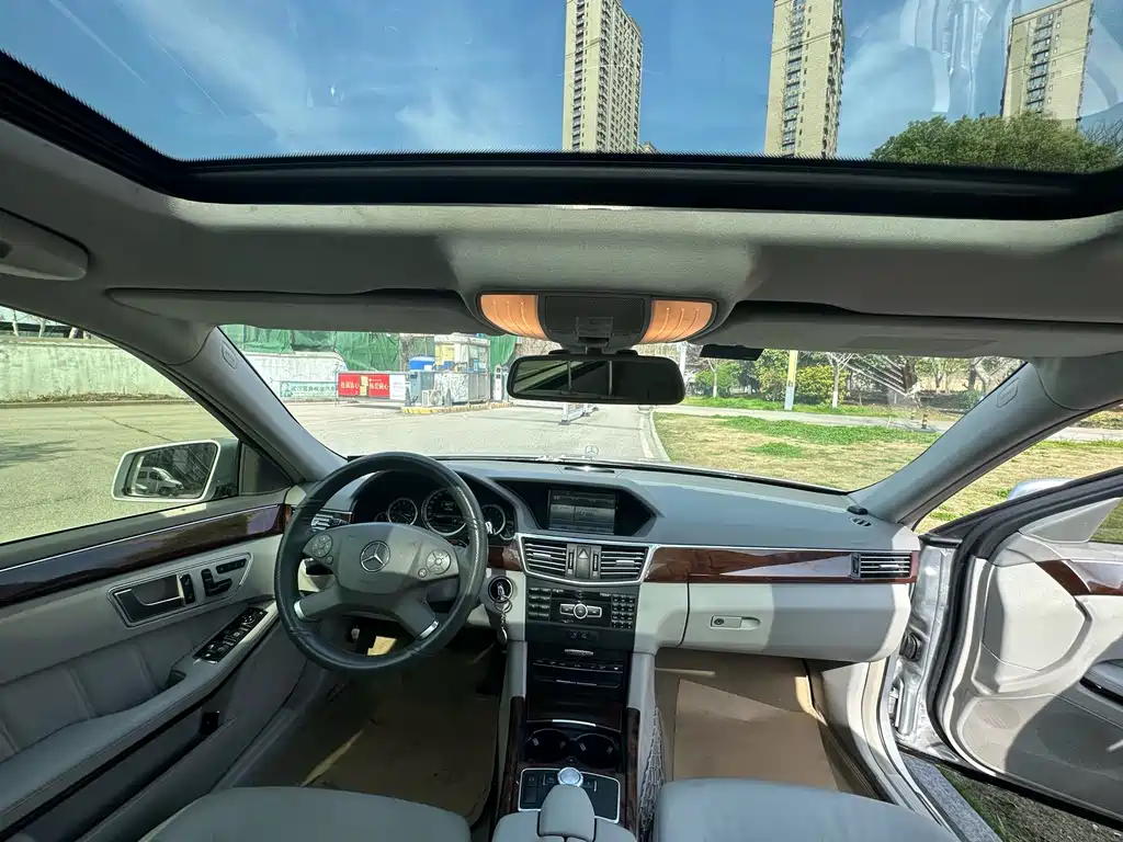 Mercedes-Benz E-Class 2013