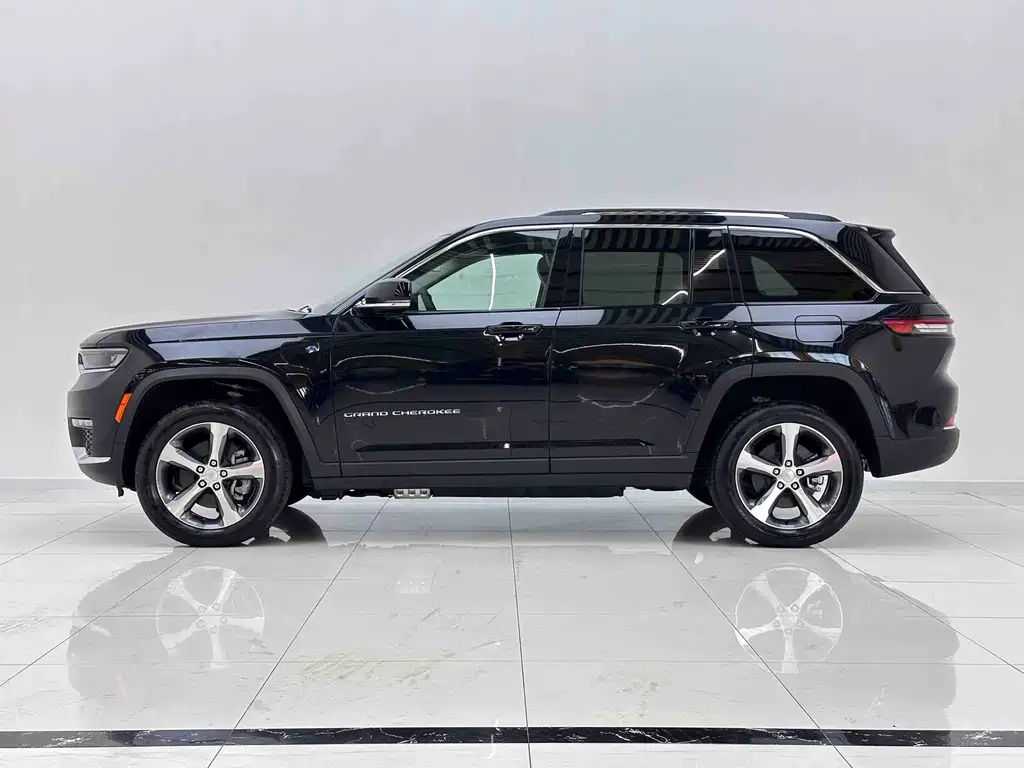Jeep Grand Cherokee 4xe 2026 — фото 6