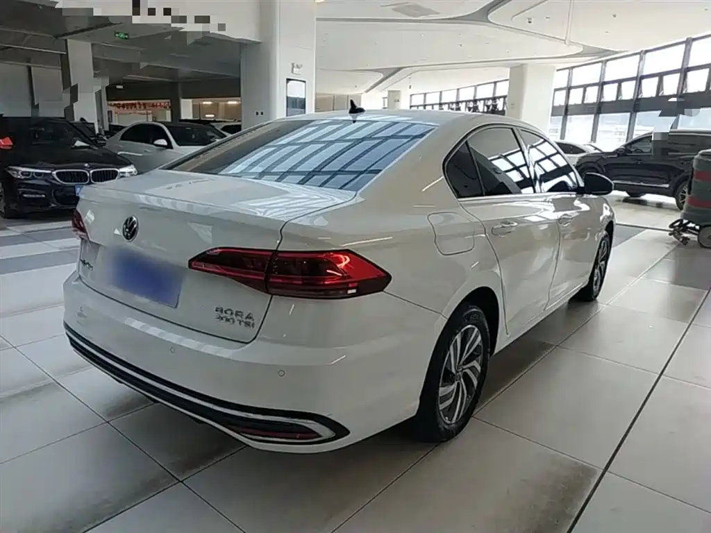 Volkswagen Bora 2023