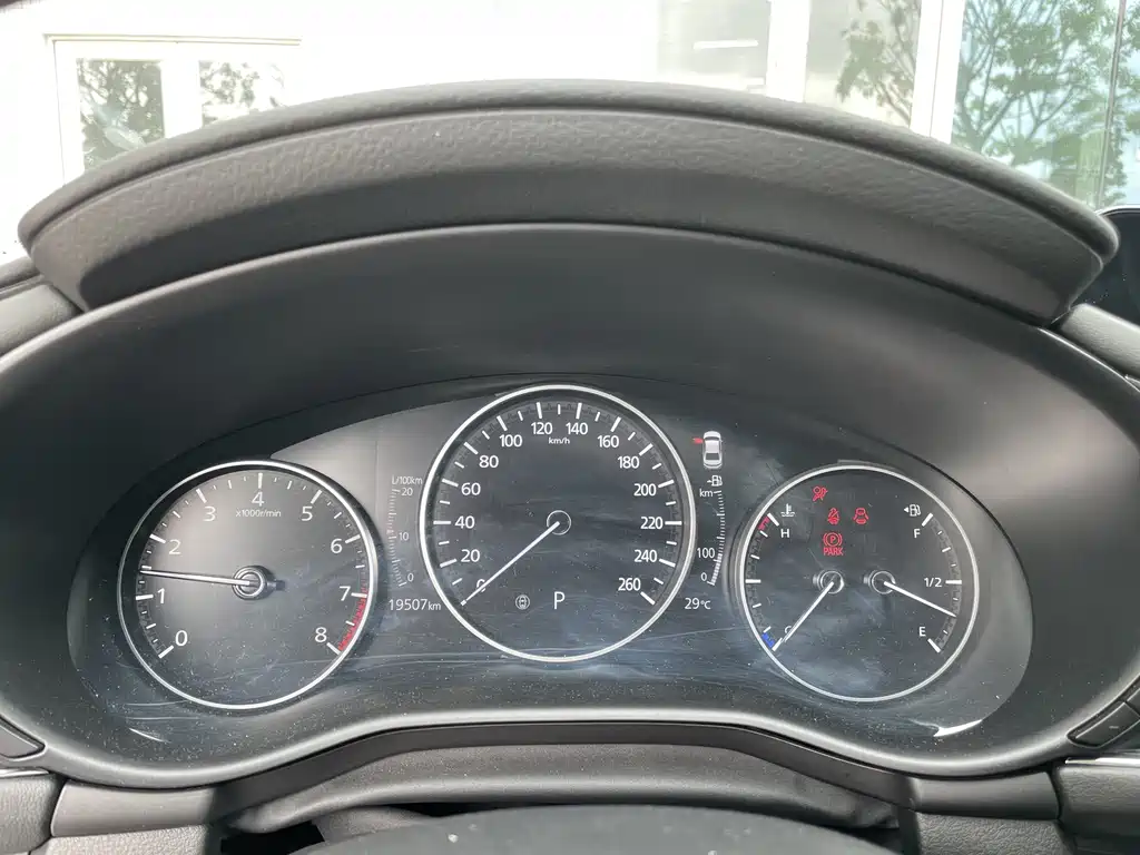 Mazda 3 Axela 2025