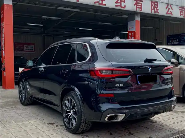 BMW X5 2022