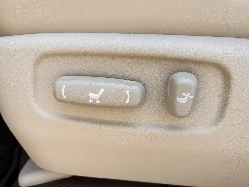Toyota Land Cruiser 2020 — фото 7