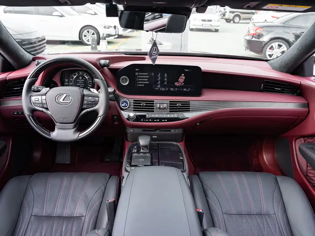 Lexus LS 2021 — фото 13