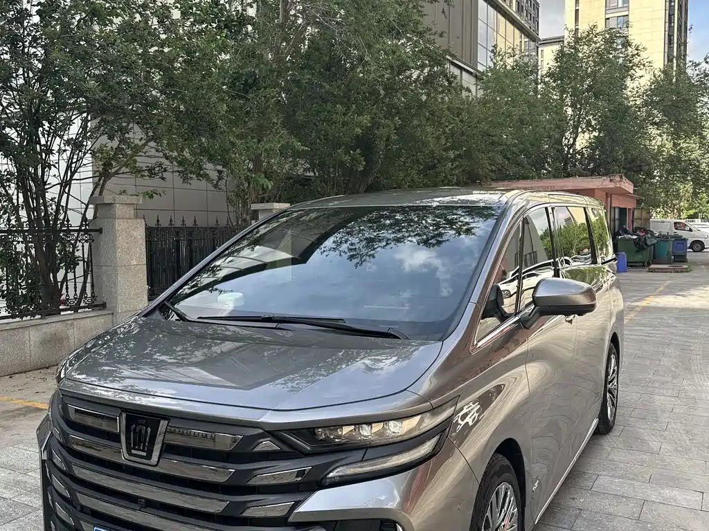 Toyota Vellfire 2026 — фото 2