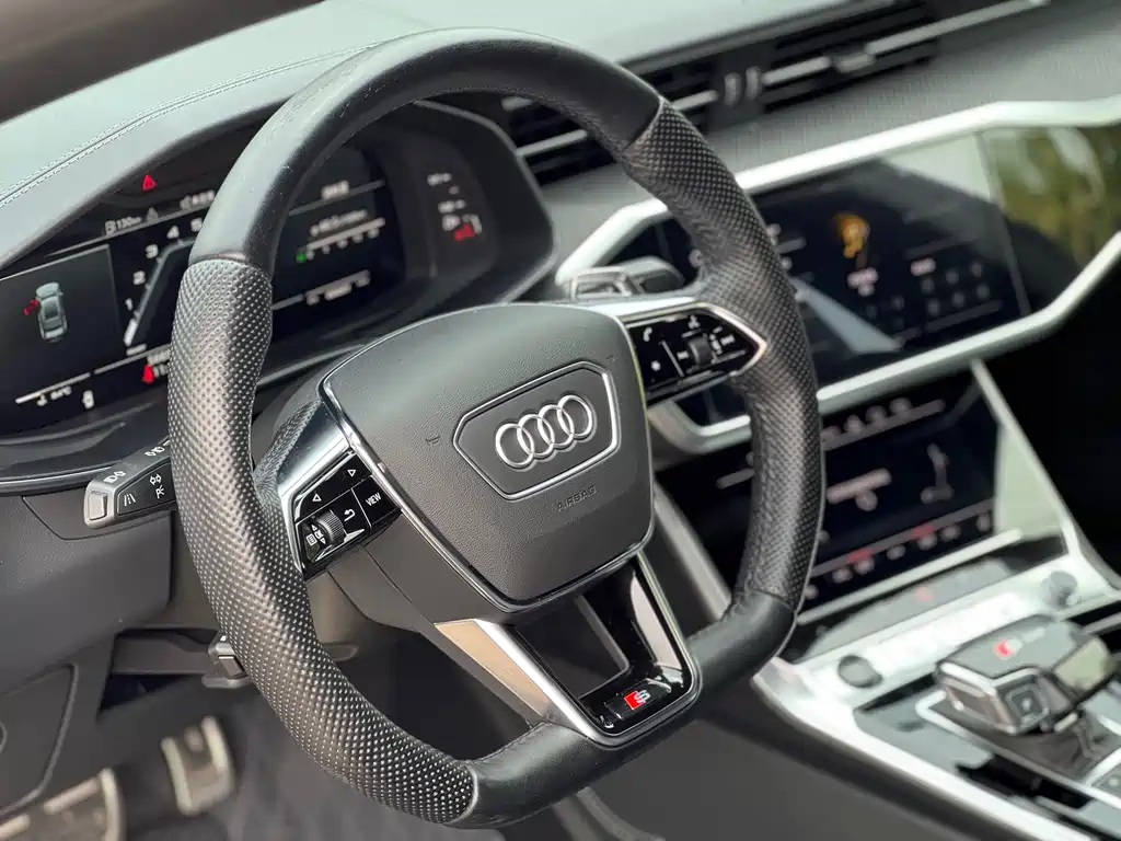 Audi A7 2023 — фото 13