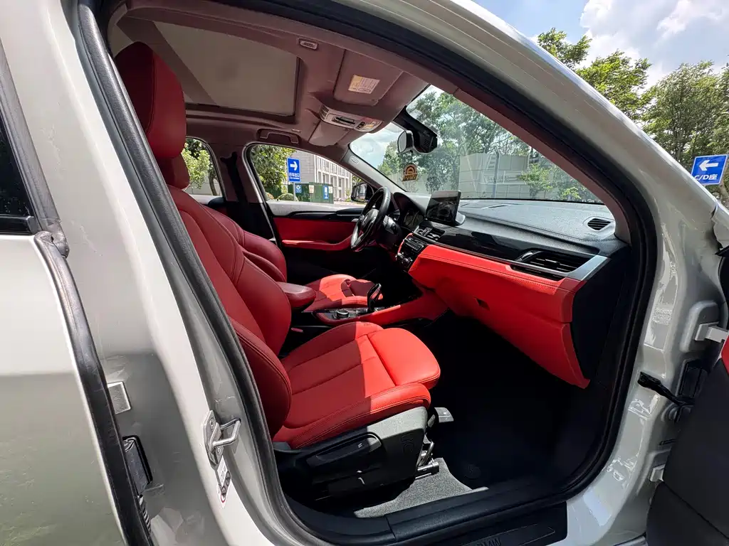 BMW X2 2023 — фото 13