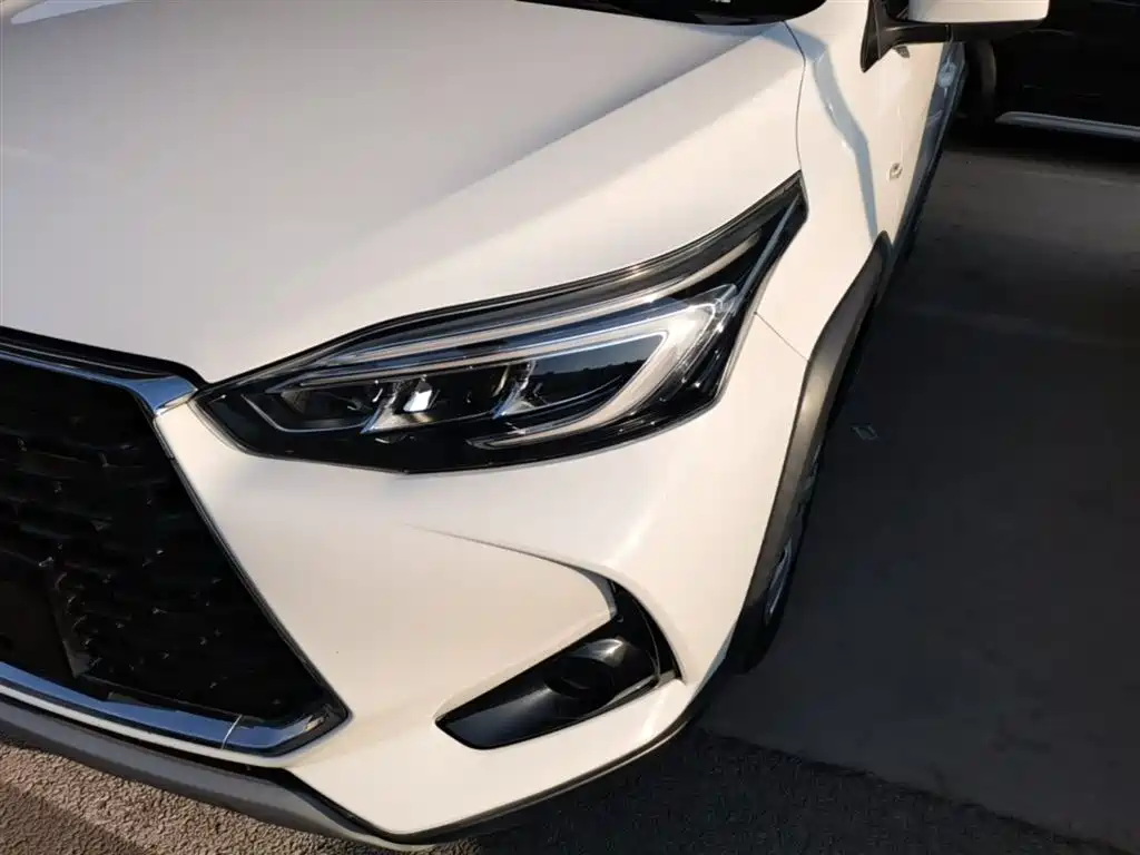 Toyota Yaris L 2019 — фото 24