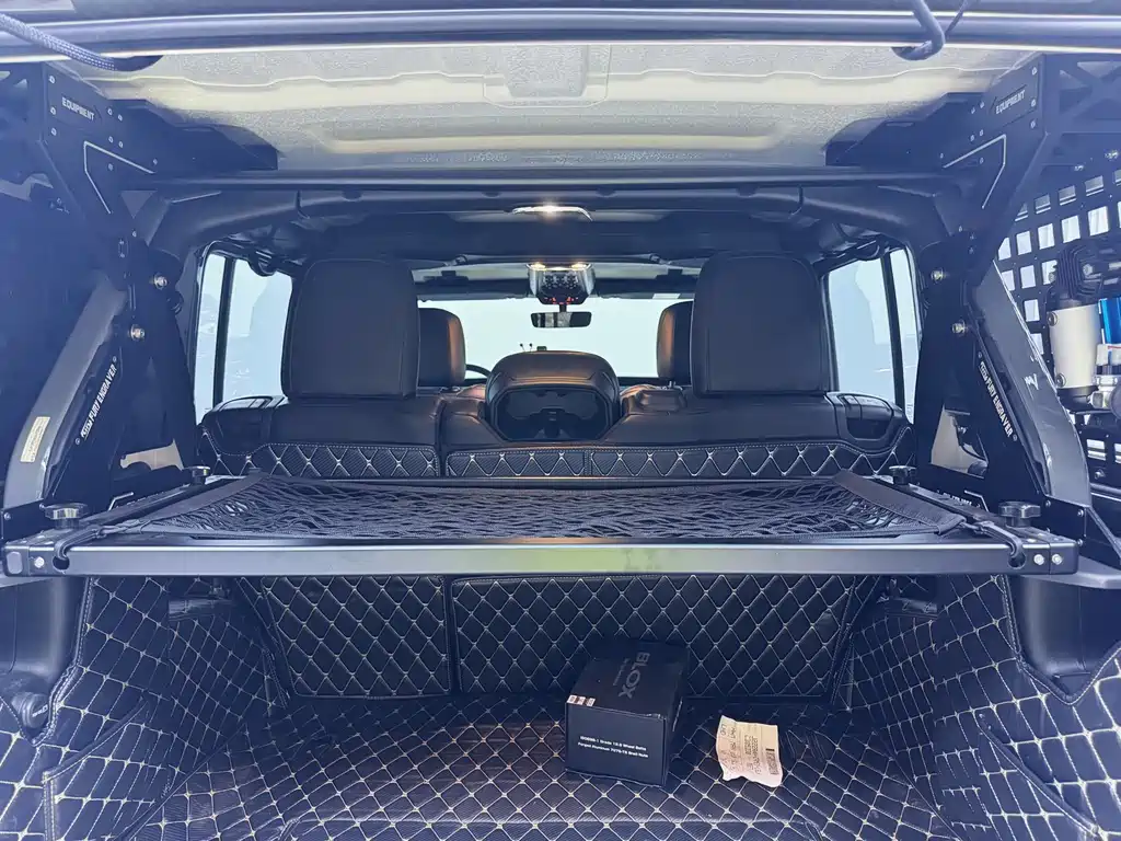 Jeep Wrangler 2022 — фото 13