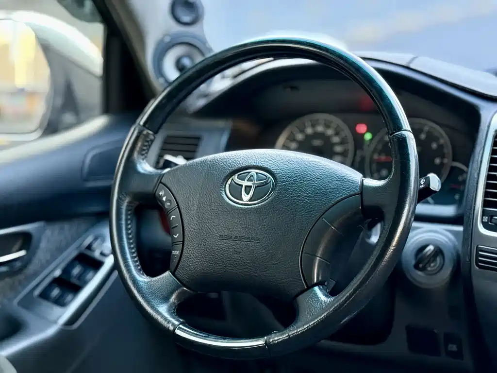 Toyota Prado 2008 — фото 10