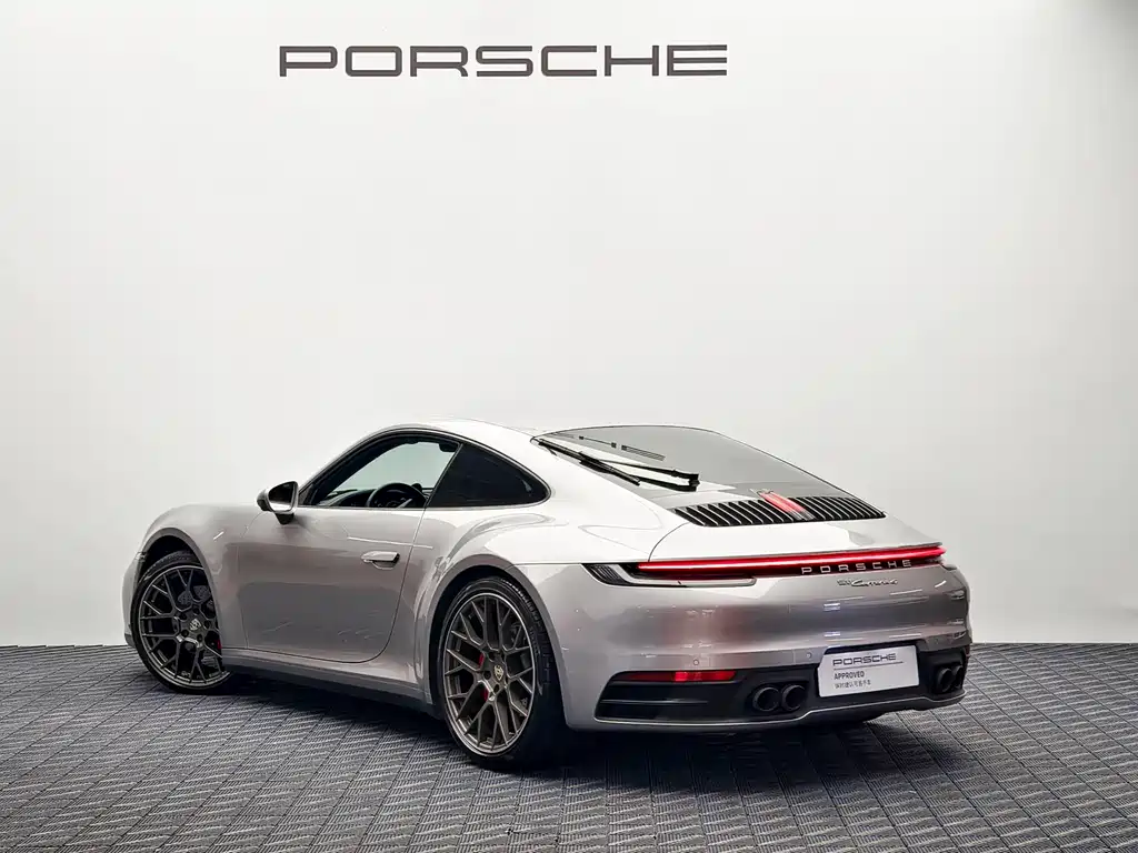 Porsche 911 2020 — фото 3
