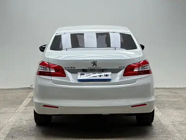 Peugeot 408 2015