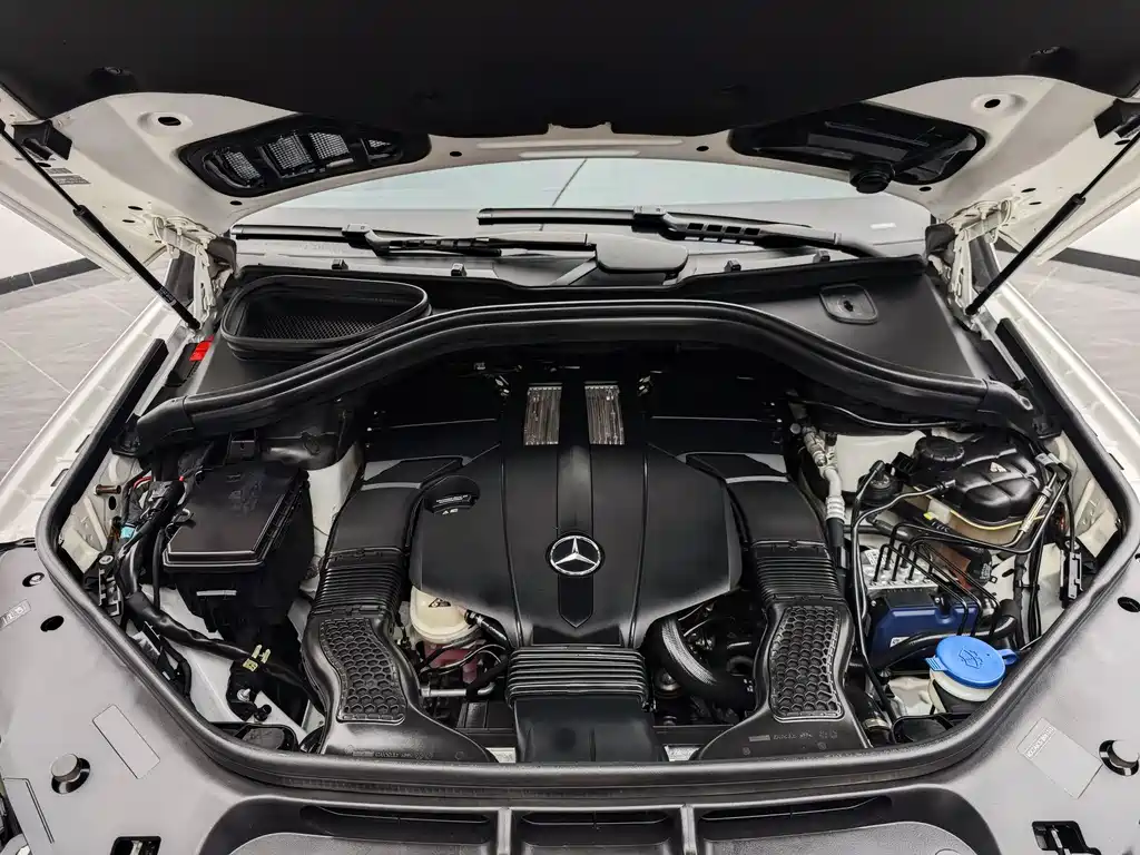 Mercedes-Benz GLE 2018 — фото 18