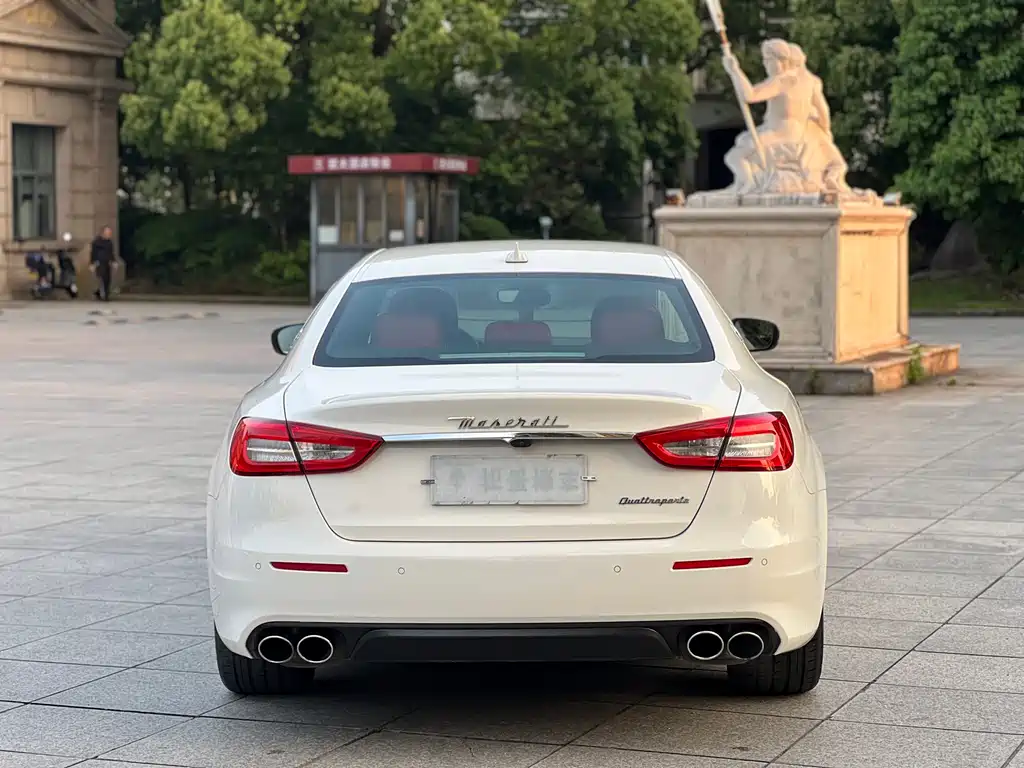 Maserati Quattroporte 2019 — фото 10