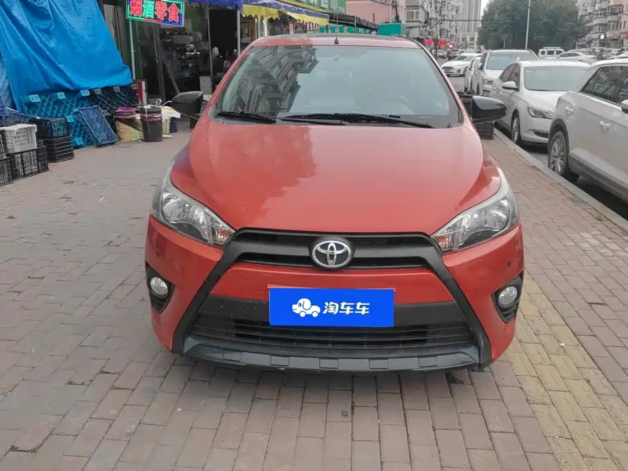 Toyota Yaris L 2015