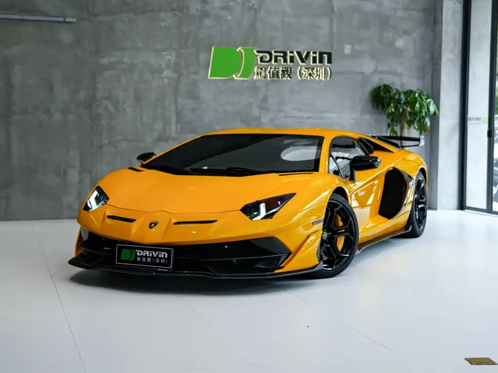 Lamborghini Aventador 2014 — фото 1