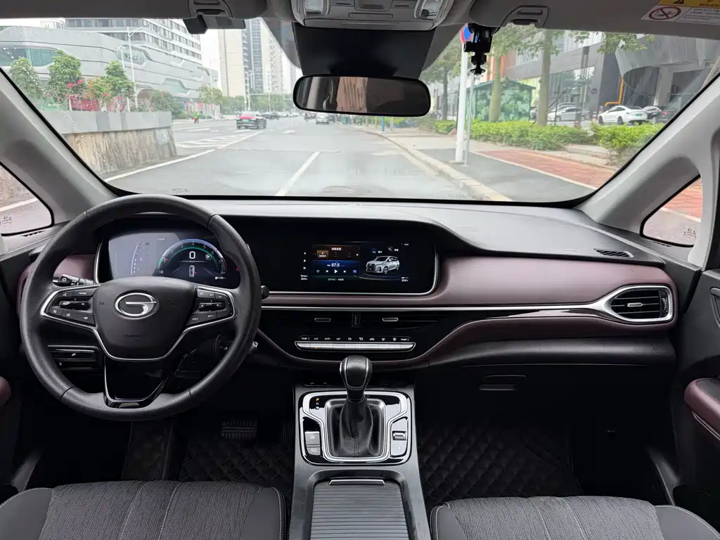 GAC Motor Trumpchi M6 2023 — фото 16