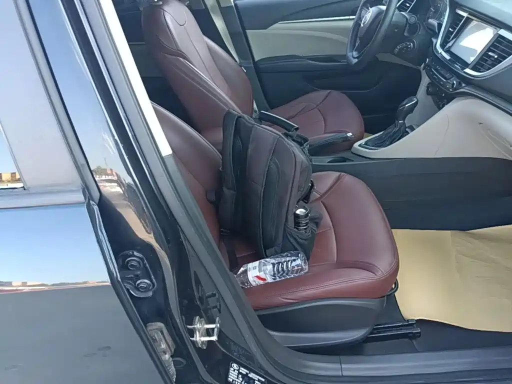 Buick Excelle 2015 — фото 25