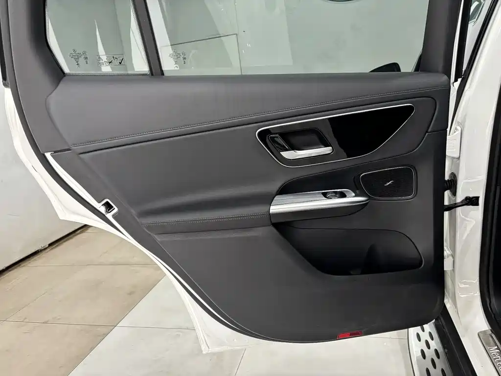 Mercedes-Benz GLC 2023 — фото 21