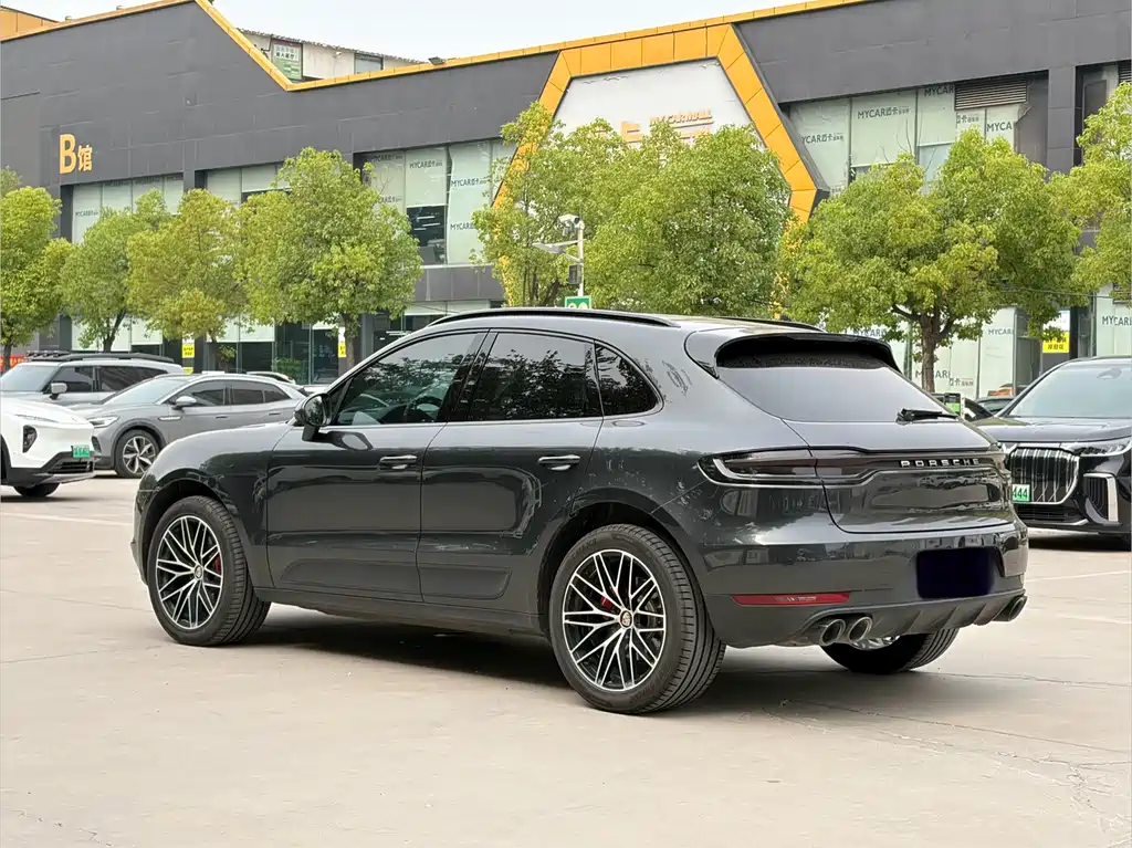 Porsche Macan 2020 — фото 11