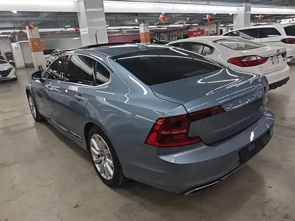 Volvo S90 2020