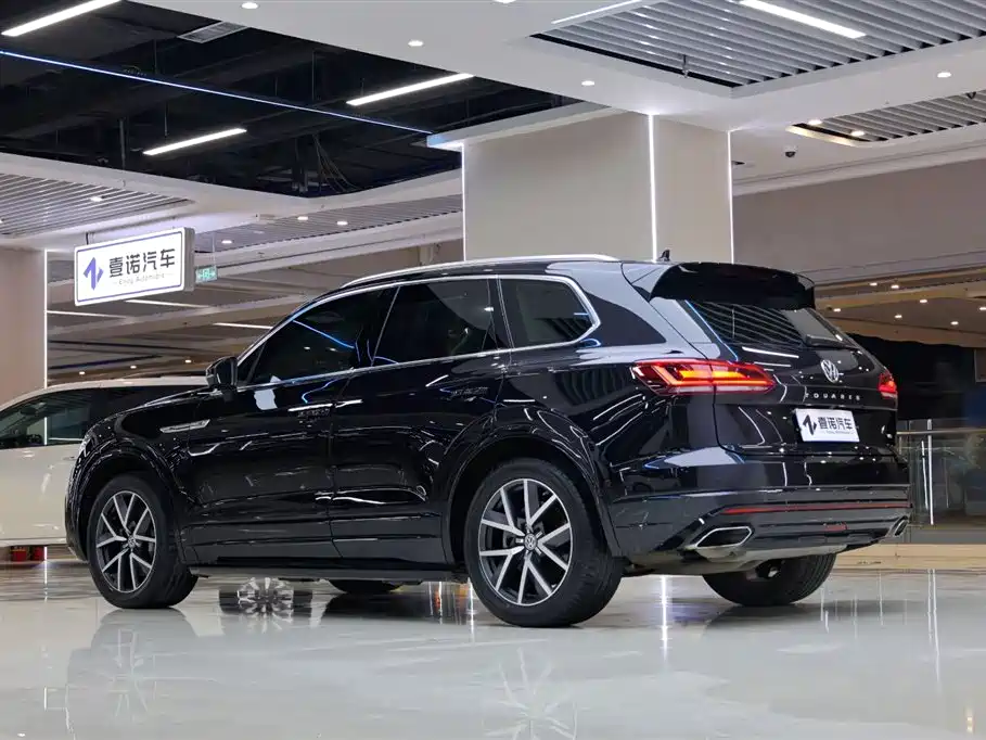 Volkswagen Touareg 2020 — фото 4