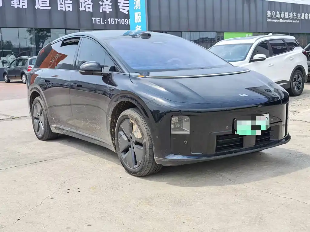 Li Auto i8 2026