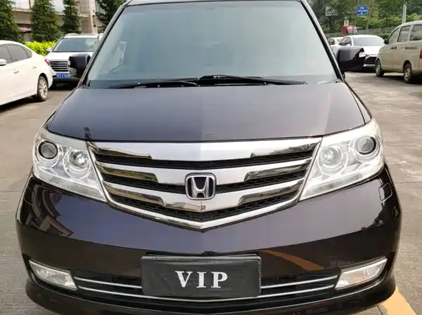 Honda Elysion 2015