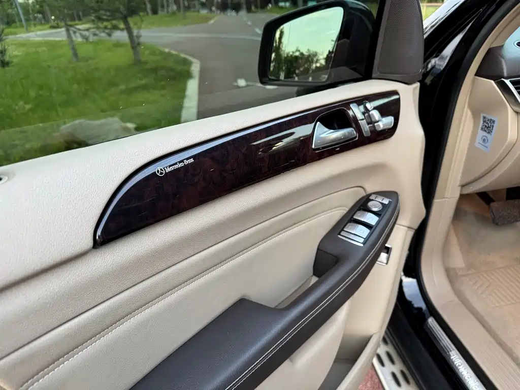 Mercedes-Benz M-Class 2015 — фото 4