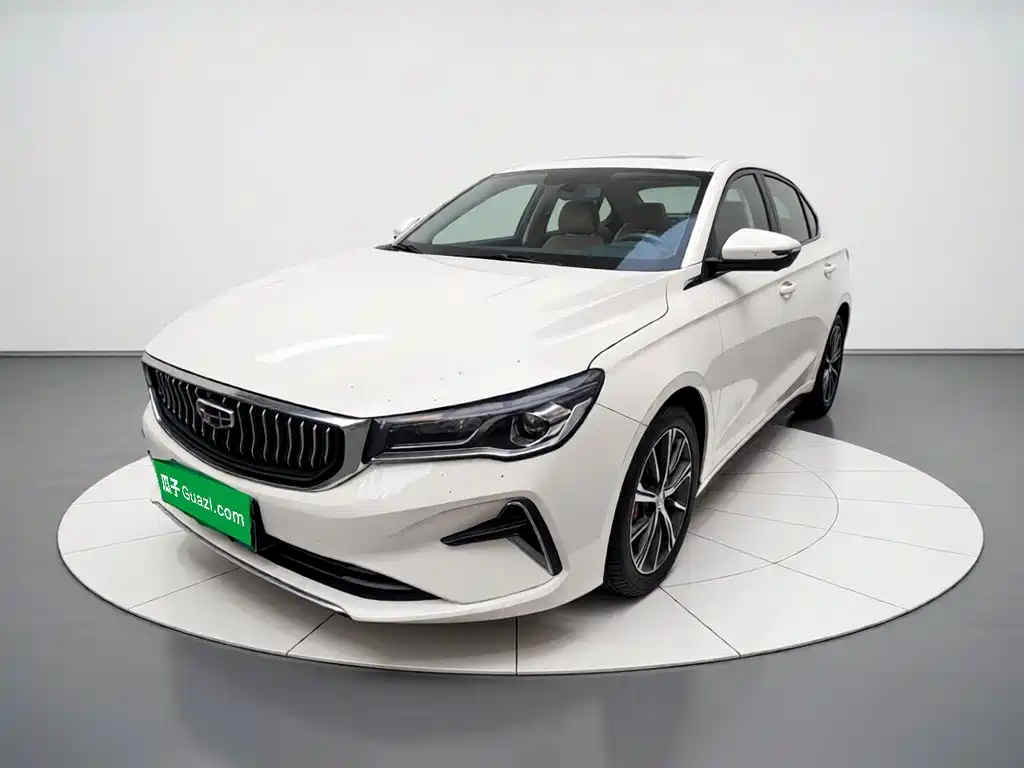 Geely Emgrand 2023