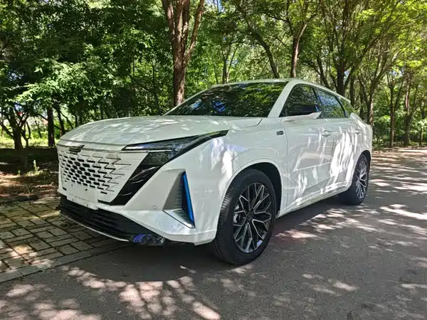 Changan Auchan Z6 New Energy 2023