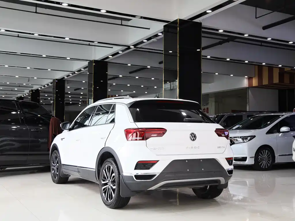 Volkswagen T-Roc 2022 — фото 16