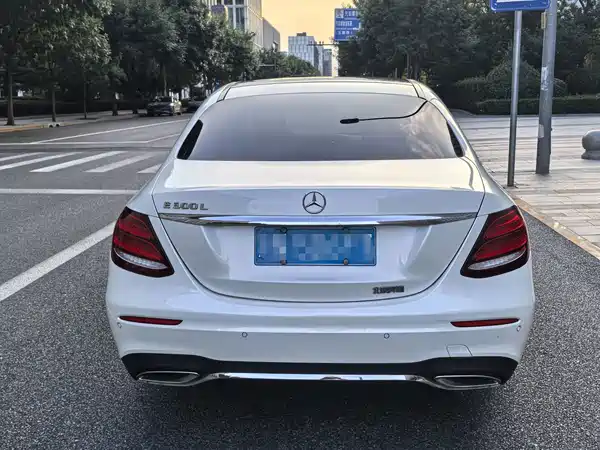 Mercedes-Benz E-Class 2018