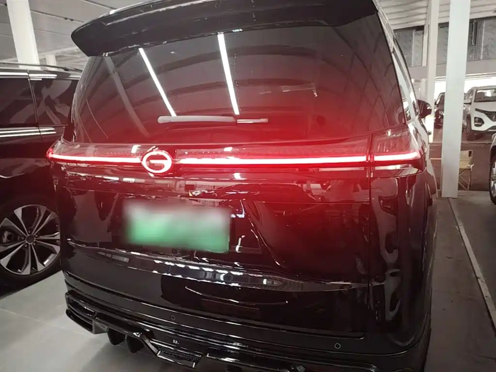 GAC Motor E8 PHEV 2024 — фото 6