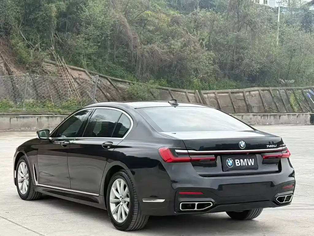 BMW 7 Series 2016 — фото 6