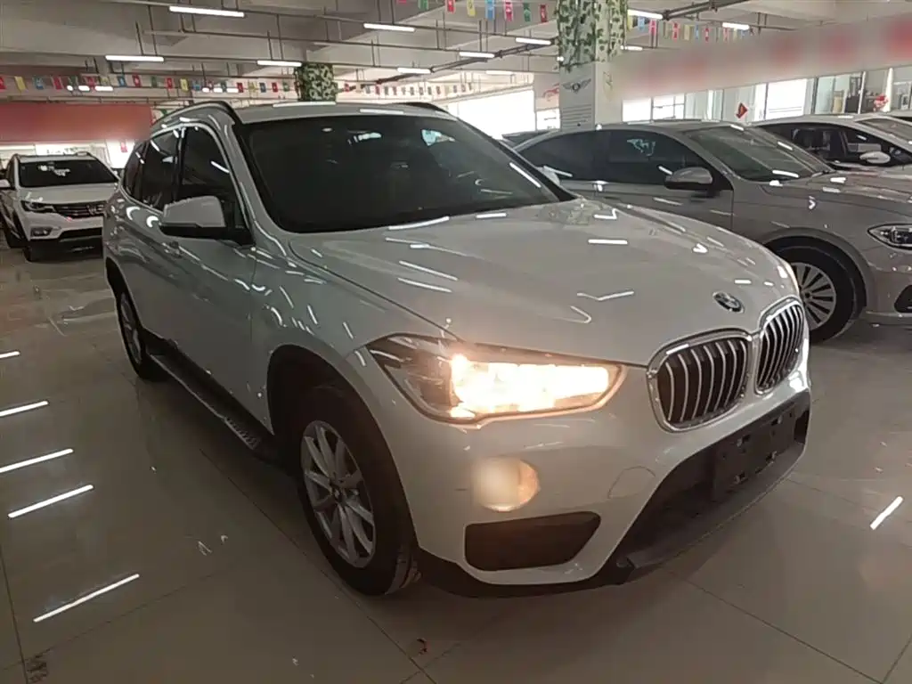 BMW X1 2018 — фото 4