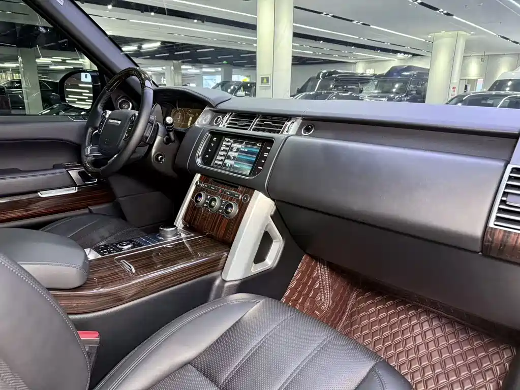 Land Rover Range Rover 2015 — фото 13
