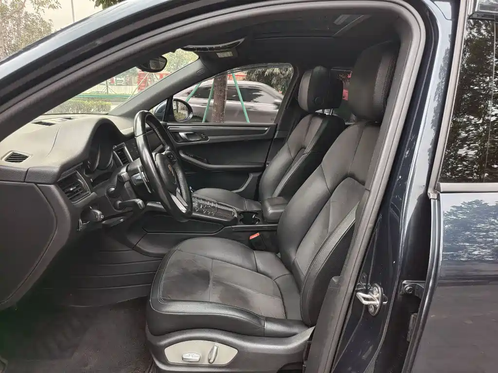 Porsche Macan 2017 — фото 4
