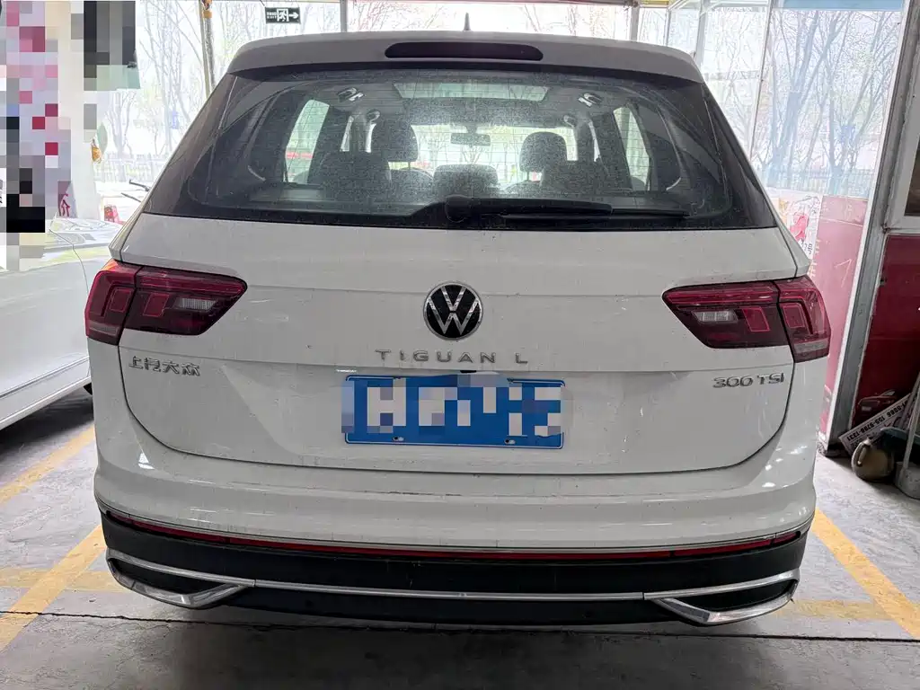 Volkswagen Tiguan L 2023 — фото 18