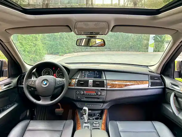 BMW X5 2011