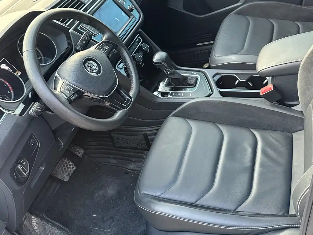 Volkswagen Tiguan L 2017 — фото 8