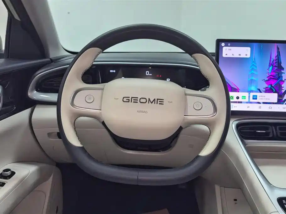 Geely Galaxy Starwish 2025 — фото 15