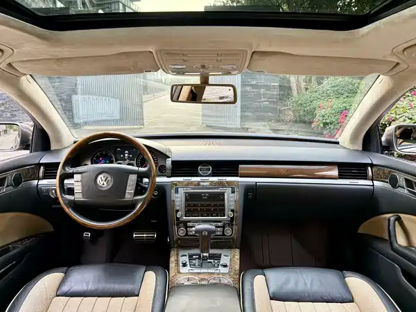 Volkswagen Phaeton 2009