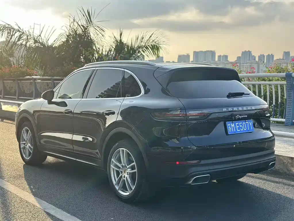 Porsche Cayenne 2018 — фото 4