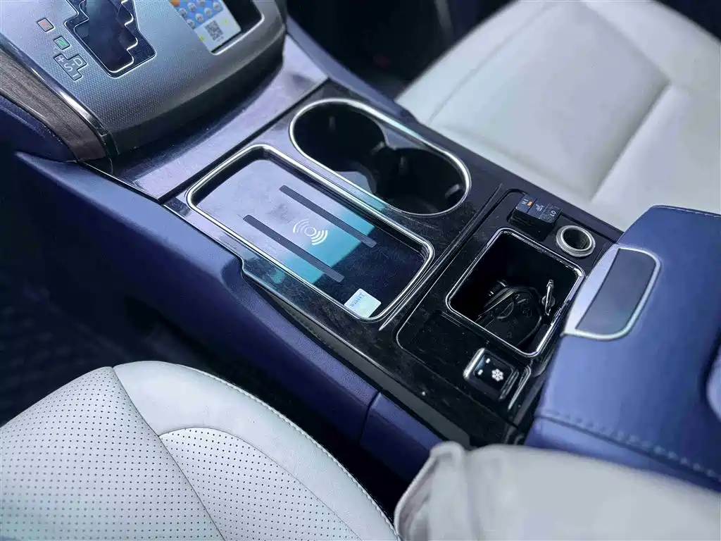 Toyota Alphard 2011 — фото 10