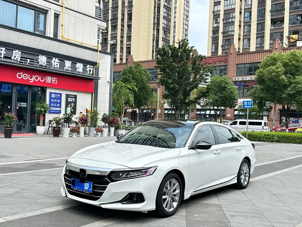 Honda Accord 2022 — фото 1