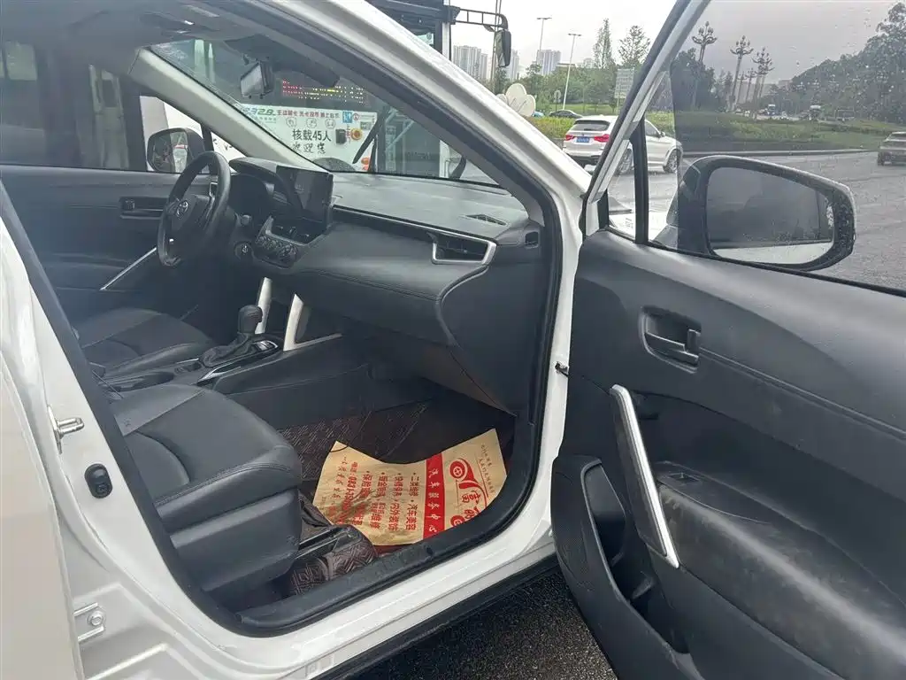Toyota Corolla Cross 2024
